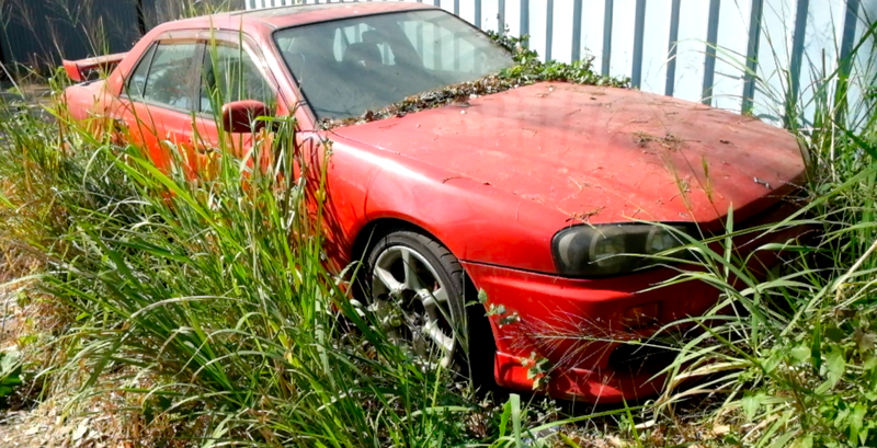 Illustration for article titled The Cars I Found Abandoned And Junked In Hong Kong Will Blow Your Mind